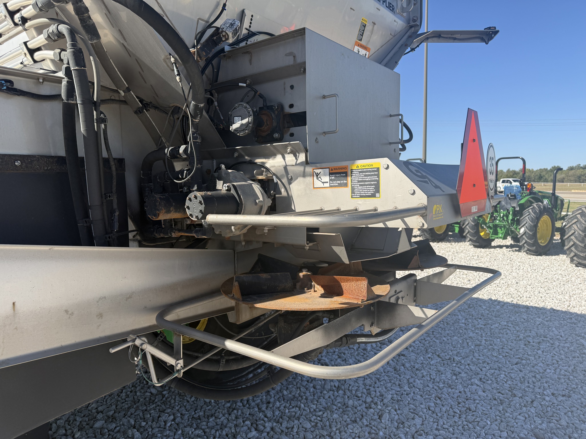 2020 John Deere F4365 Image 18