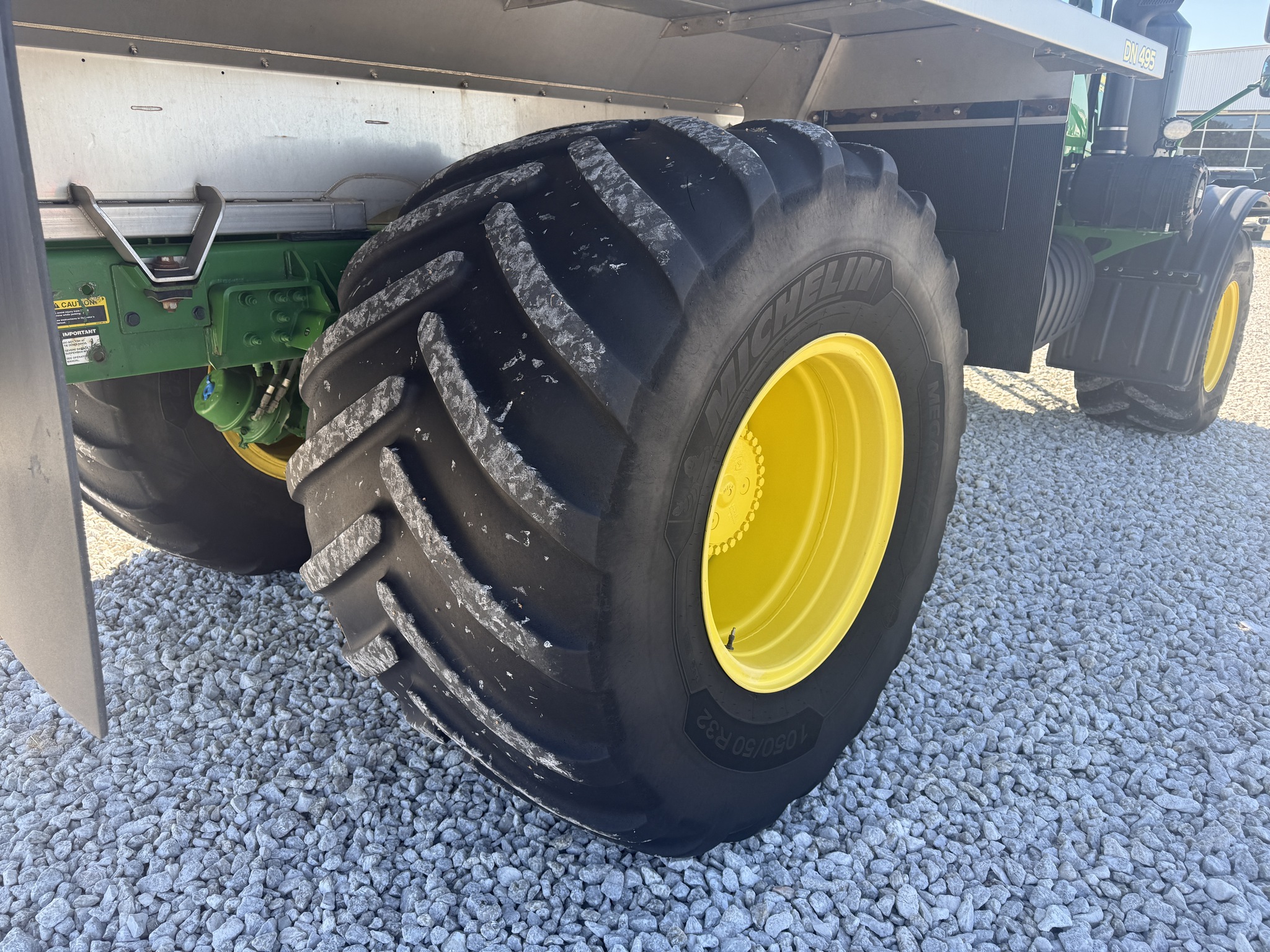 2020 John Deere F4365 Image 21