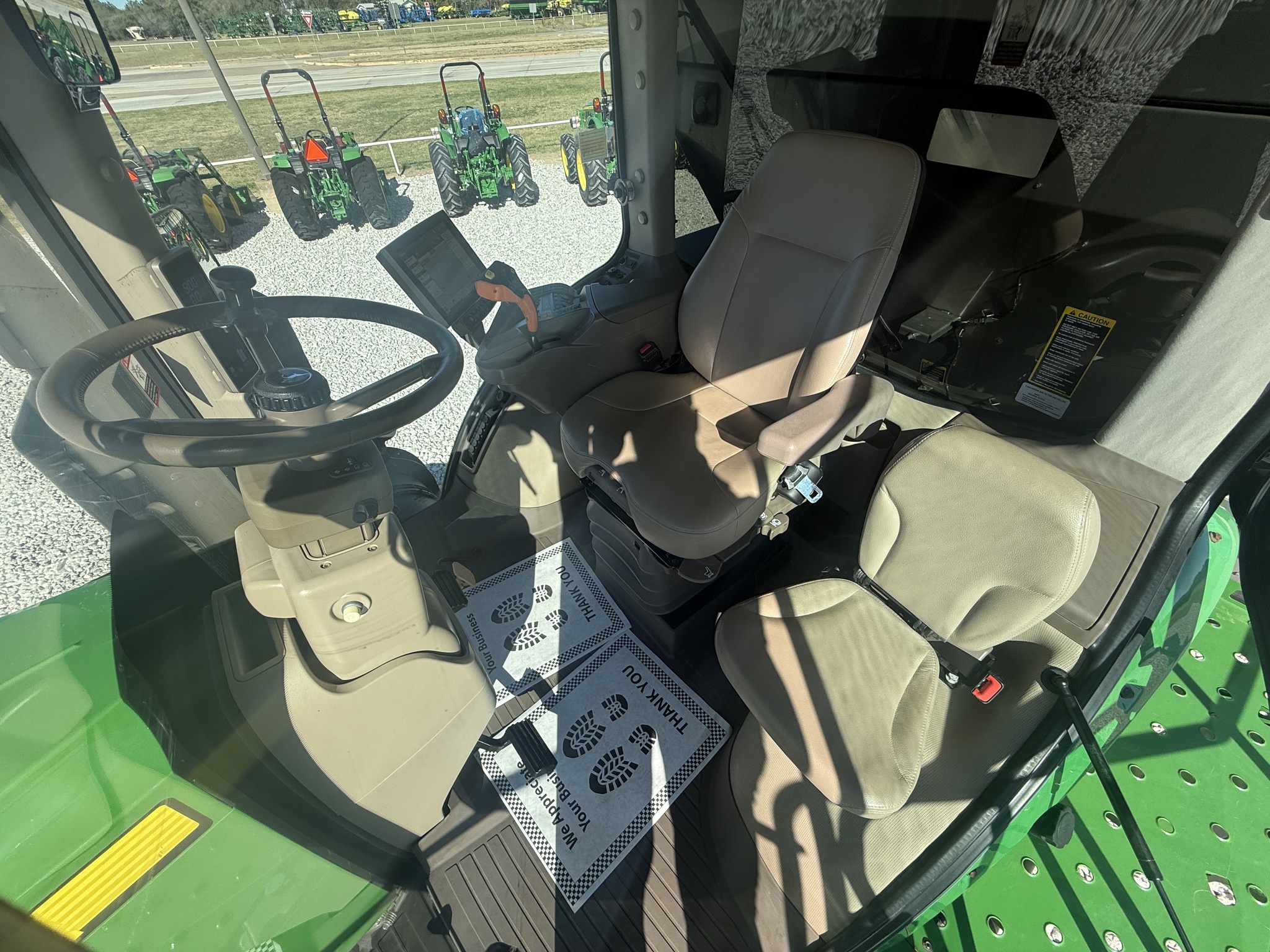 2020 John Deere F4365 Image 30