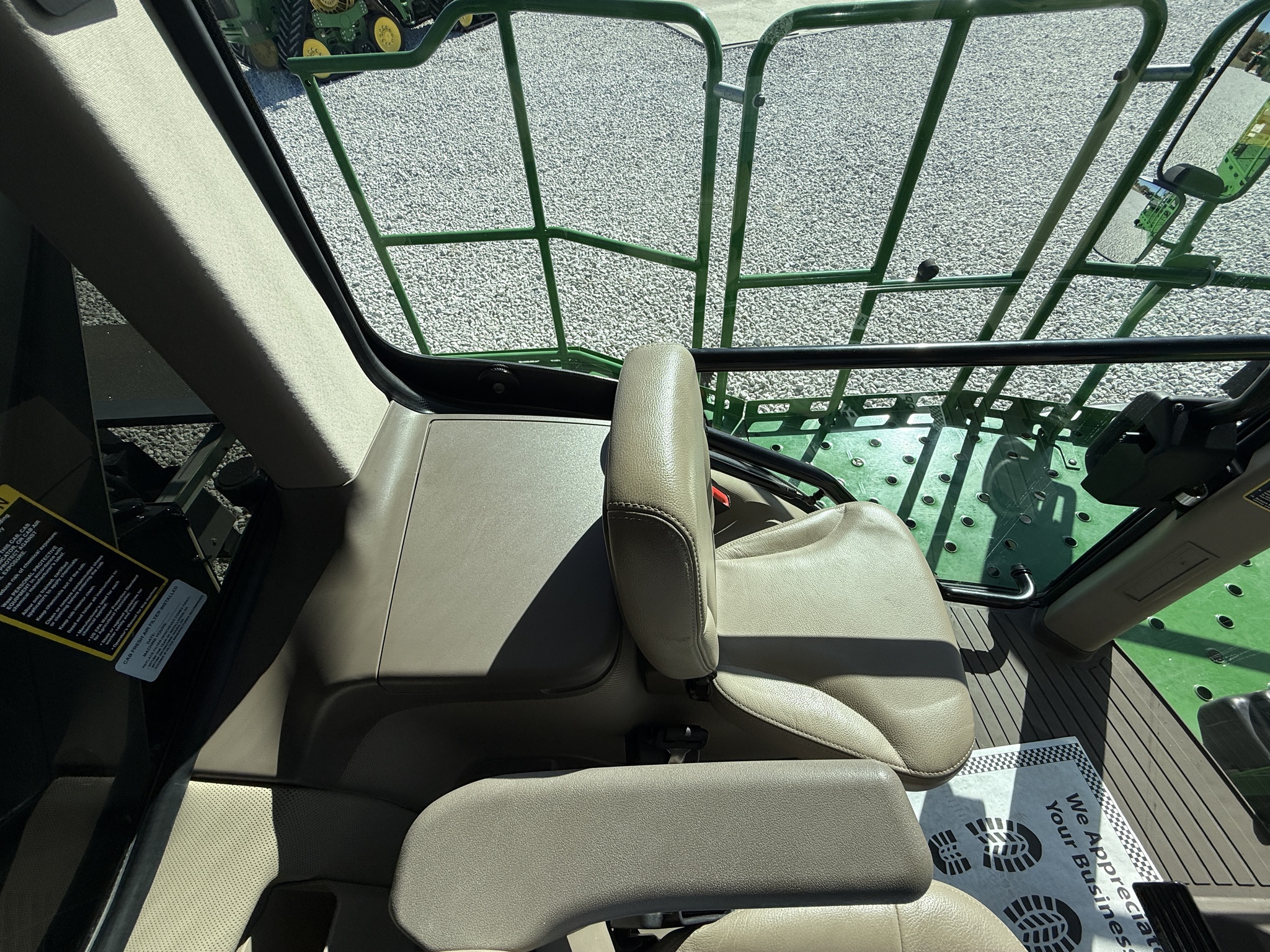 2020 John Deere F4365 Image 34