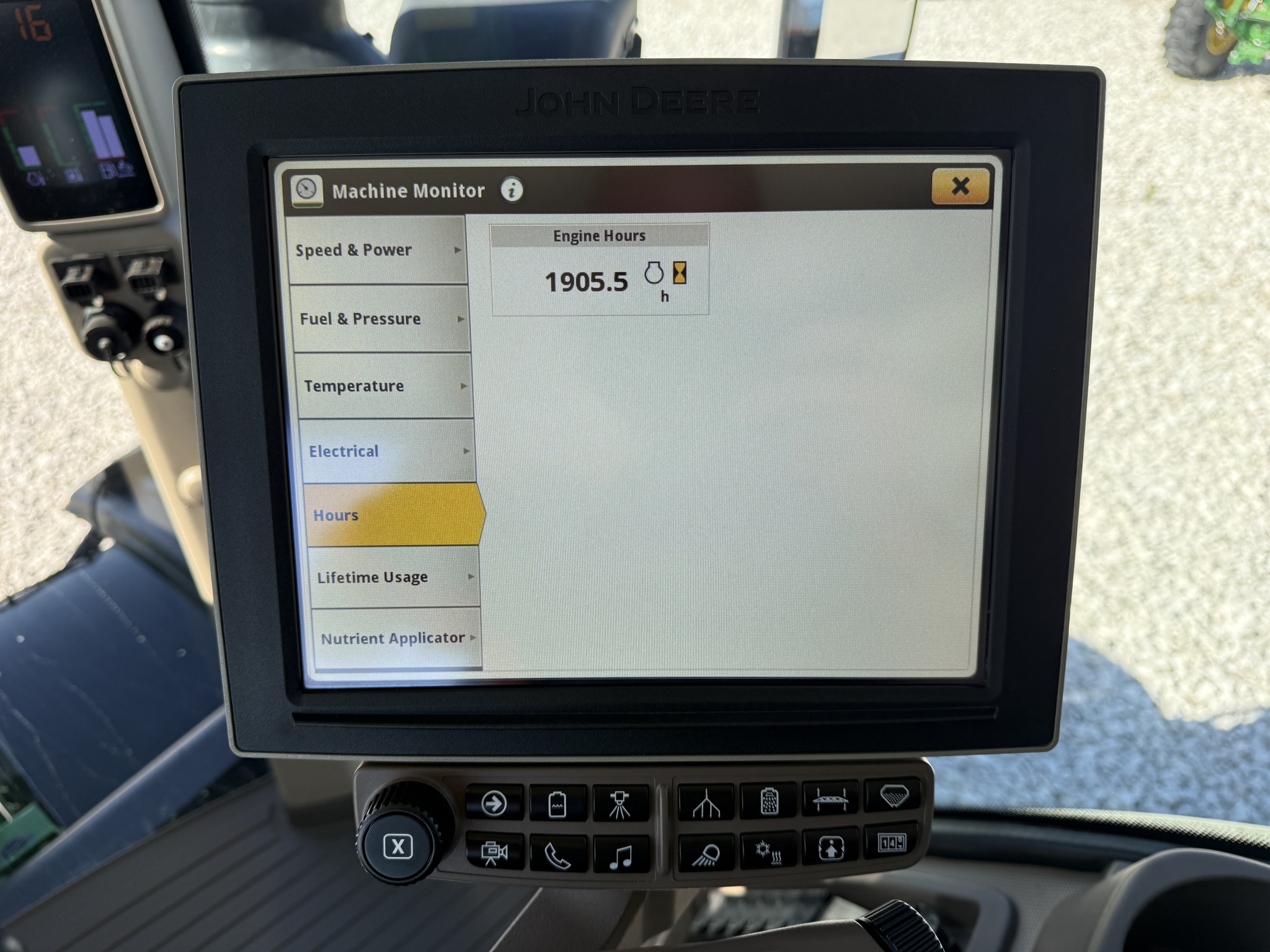 2020 John Deere F4365 Image 36