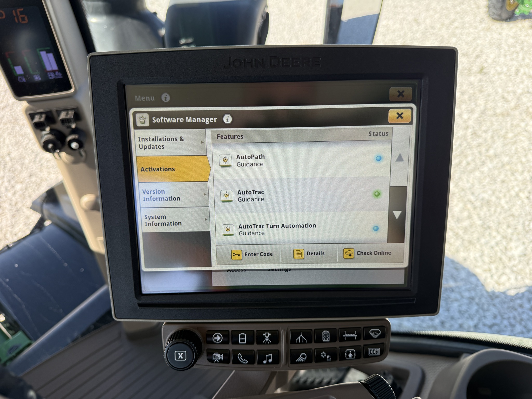 2020 John Deere F4365 Image 38