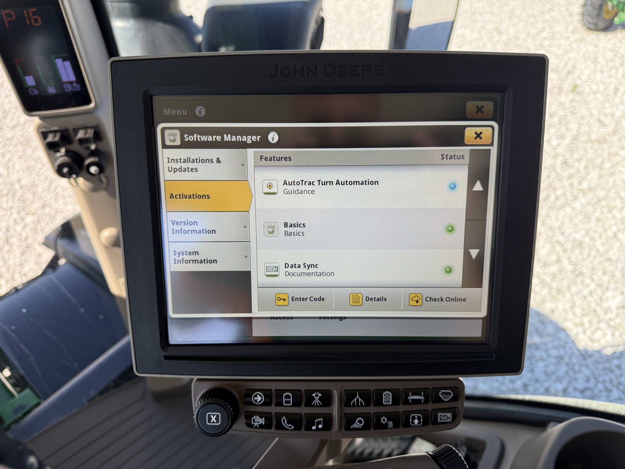 2020 John Deere F4365 Image 39