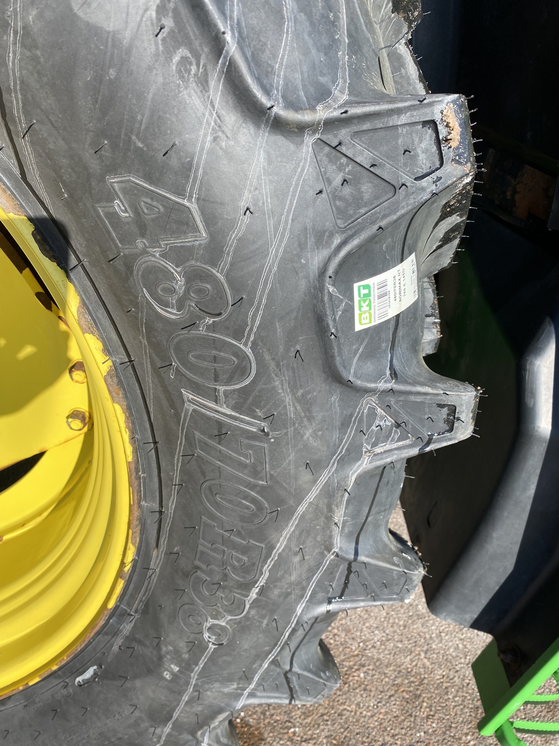 2018 John Deere 6120M Image 13