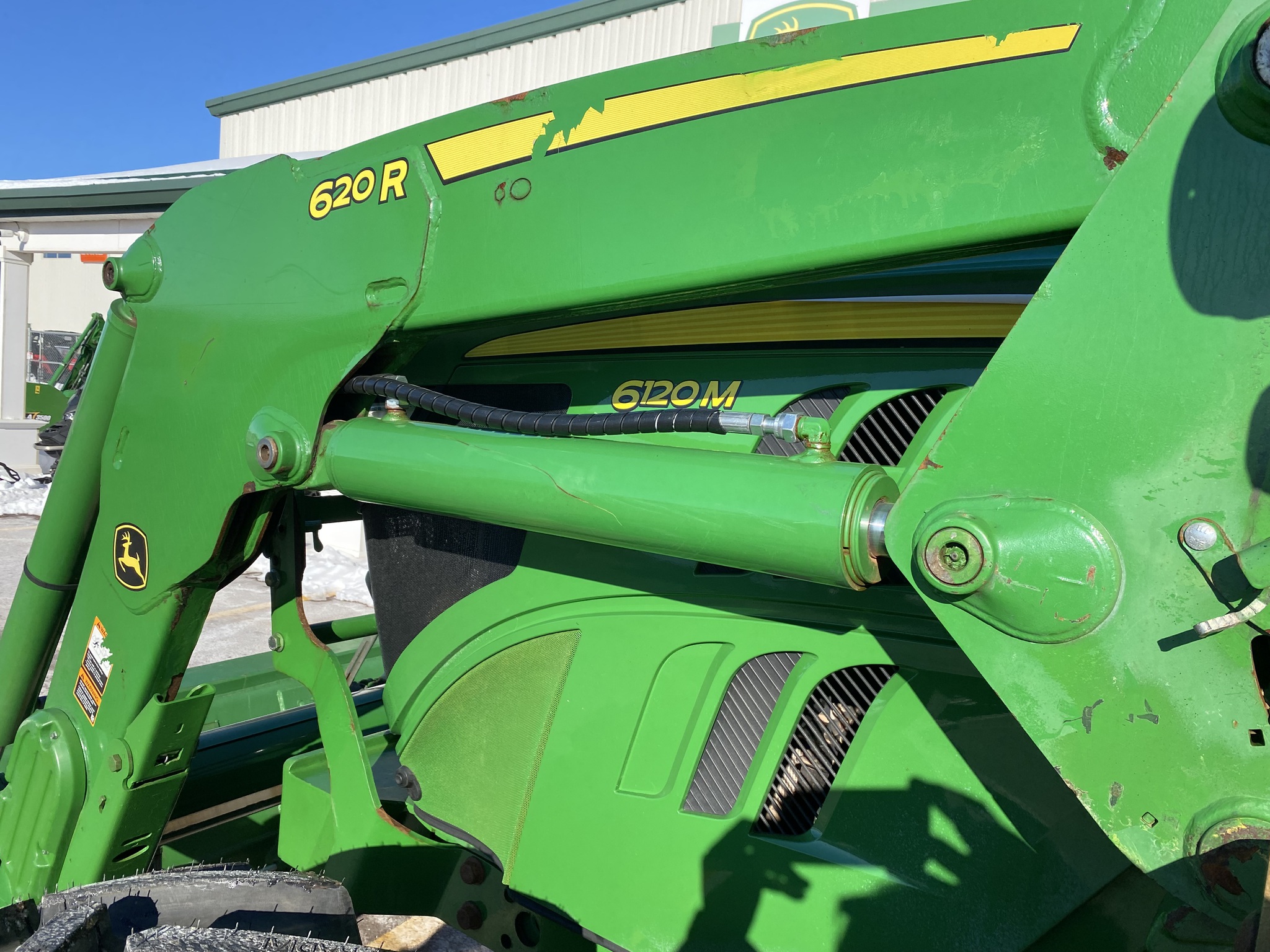 2018 John Deere 6120M Image 5