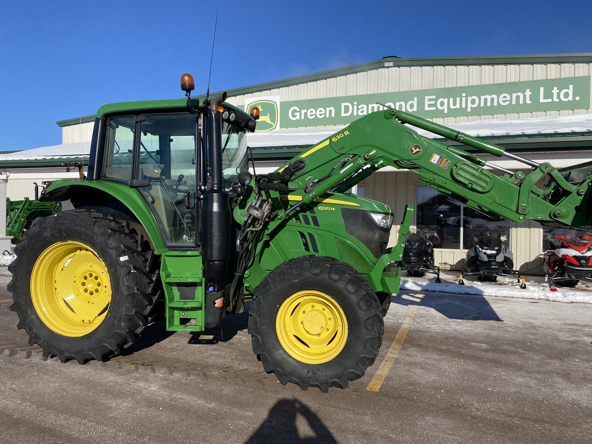 2018 John Deere 6120M Image 4