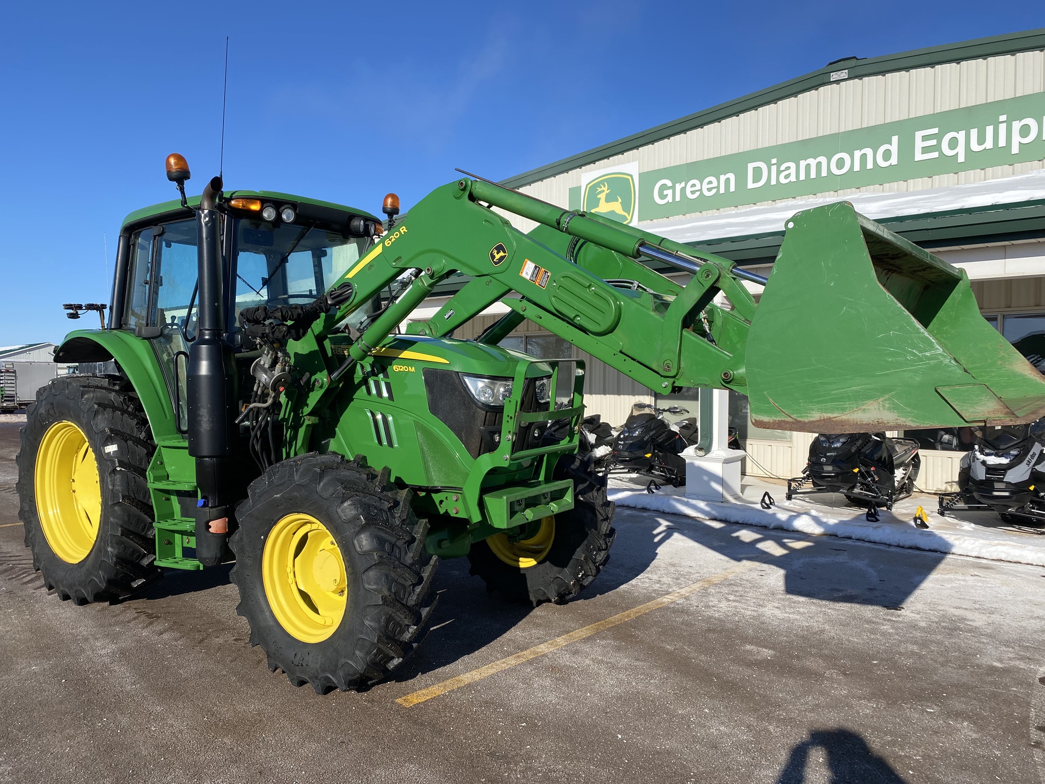 2018 John Deere 6120M Image 19