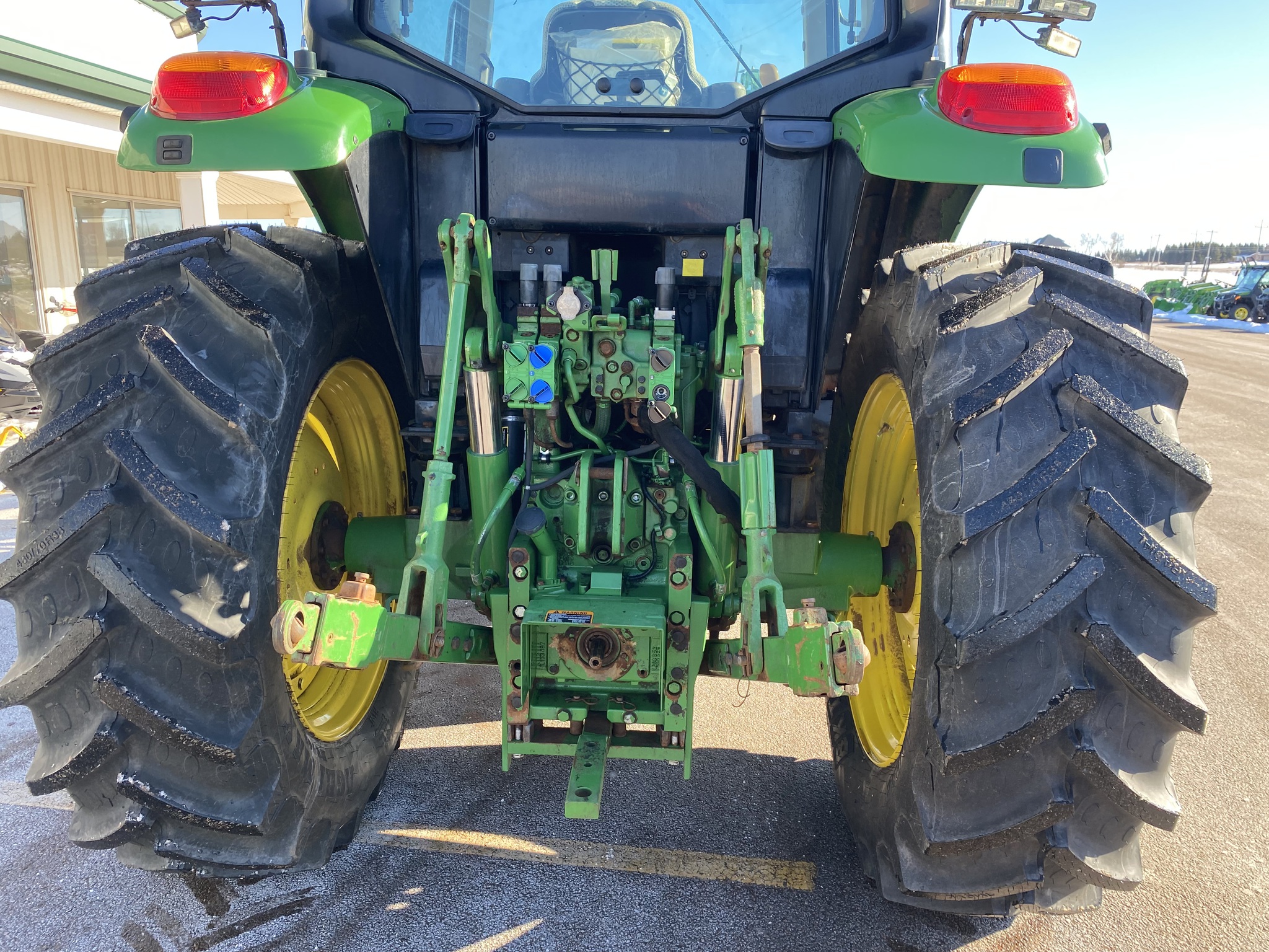 2018 John Deere 6120M Image 15