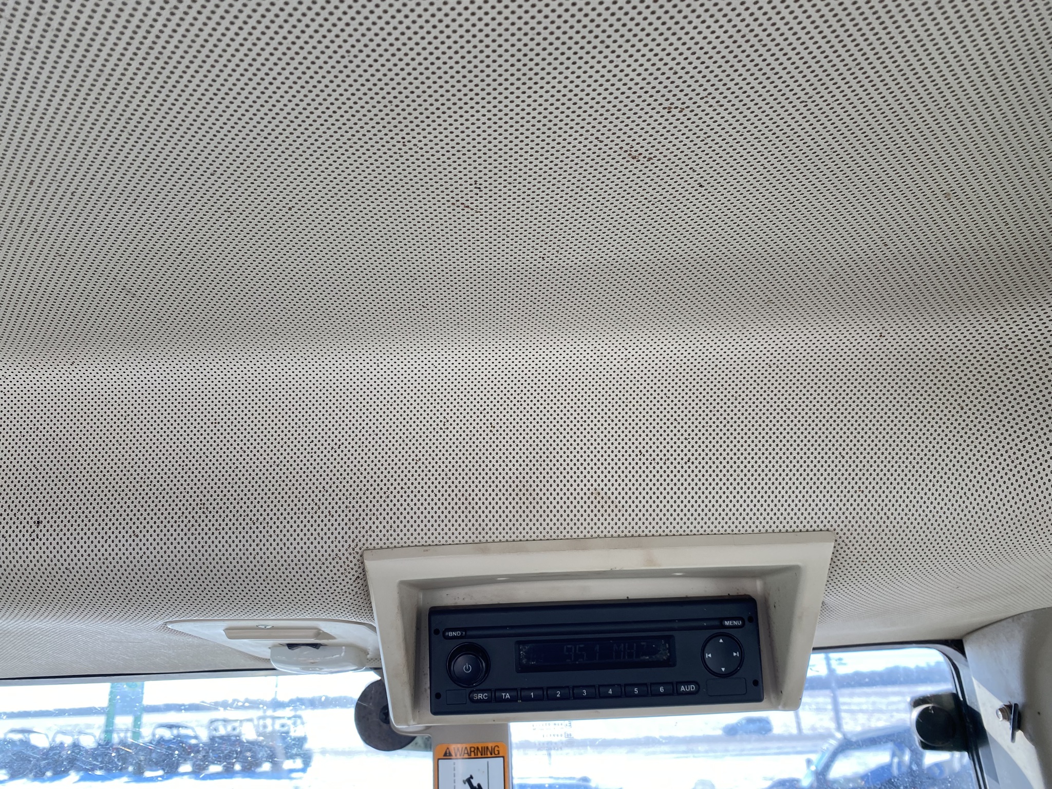 2018 John Deere 6120M Image 8