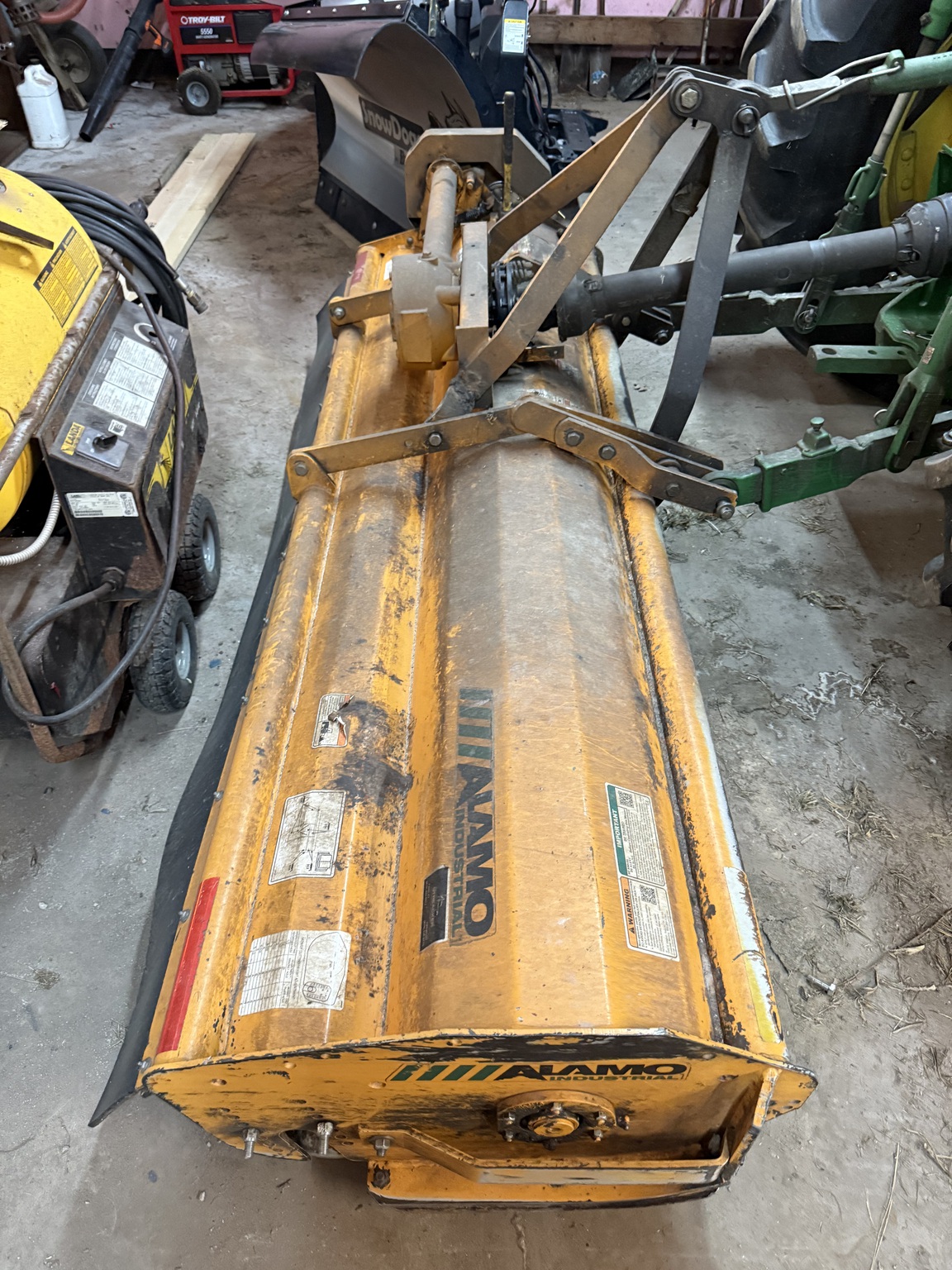 2016 Alamo REAR MOUNT 8' Image 1