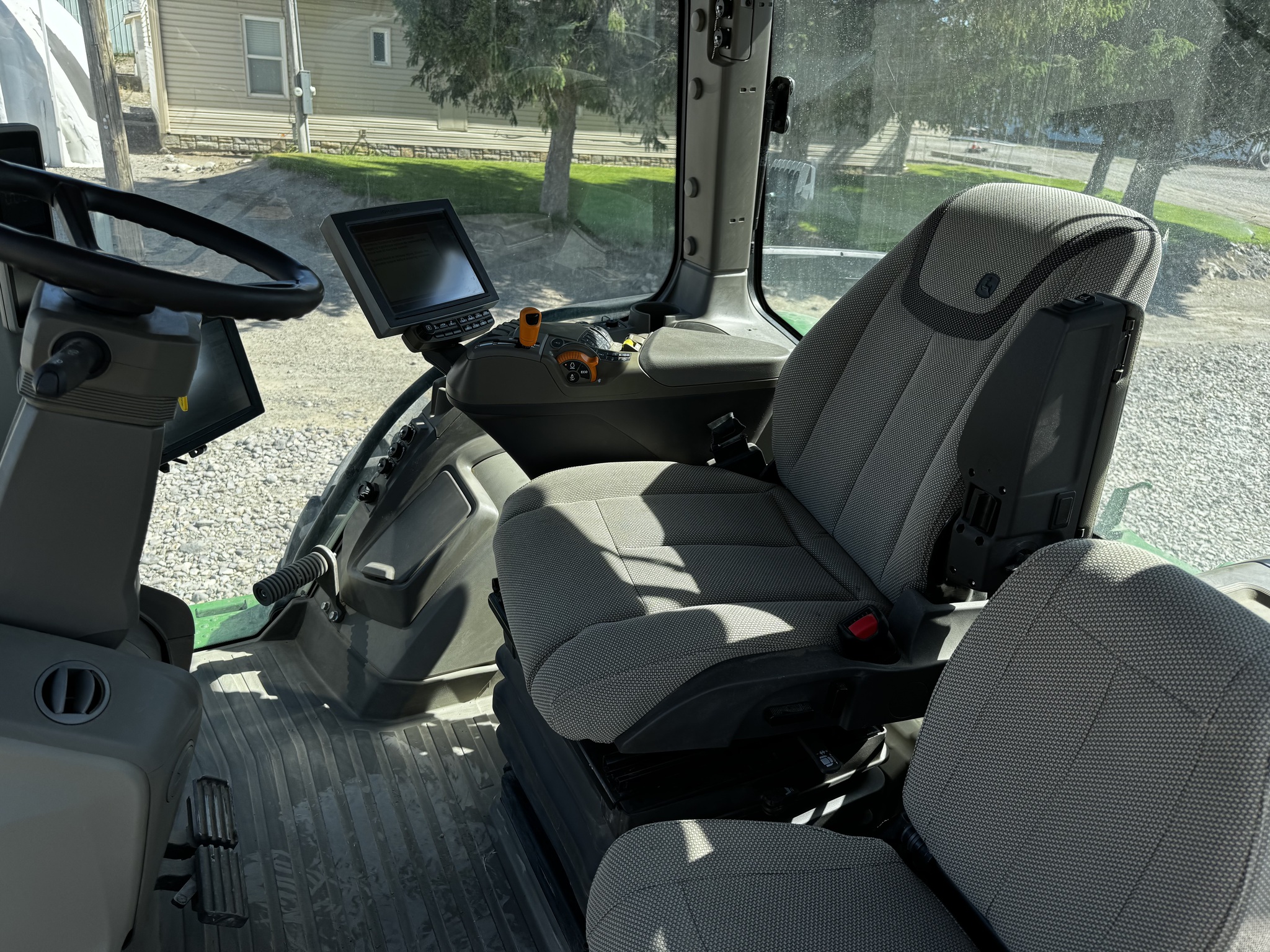 2022 John Deere 8R 340 Image 22