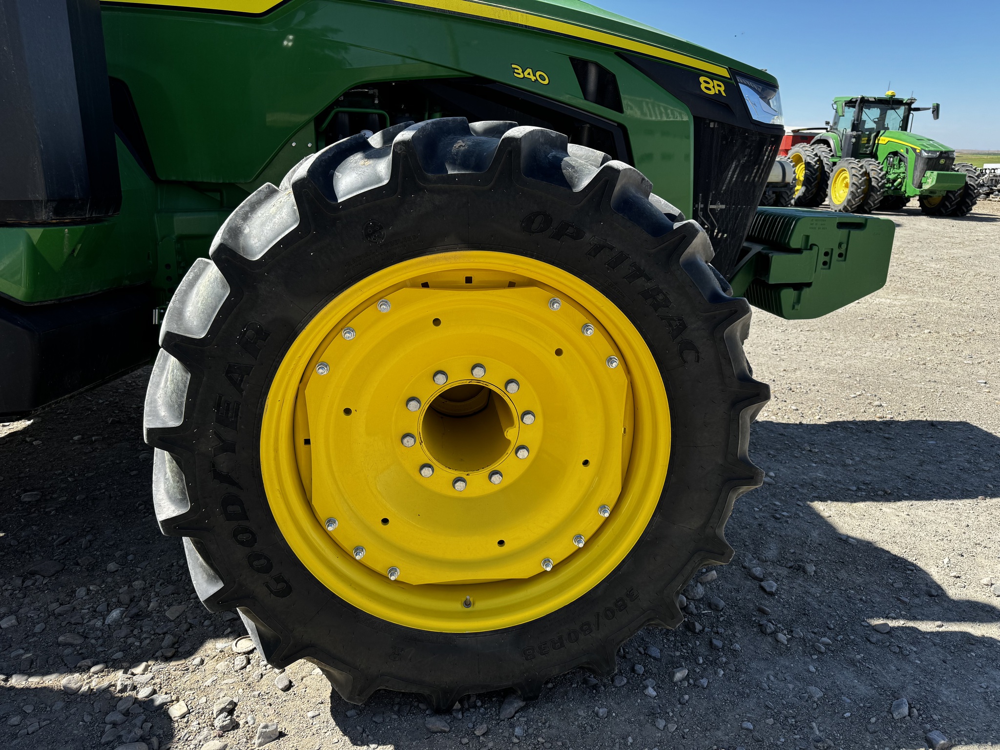 2022 John Deere 8R 340 Image 16