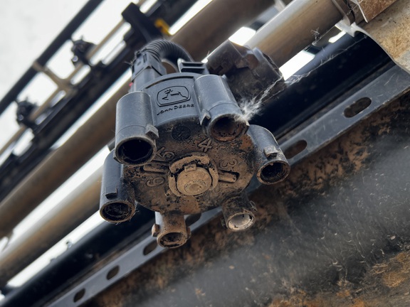 2022 John Deere 412R - Photo31