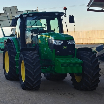 John Deere 6150R