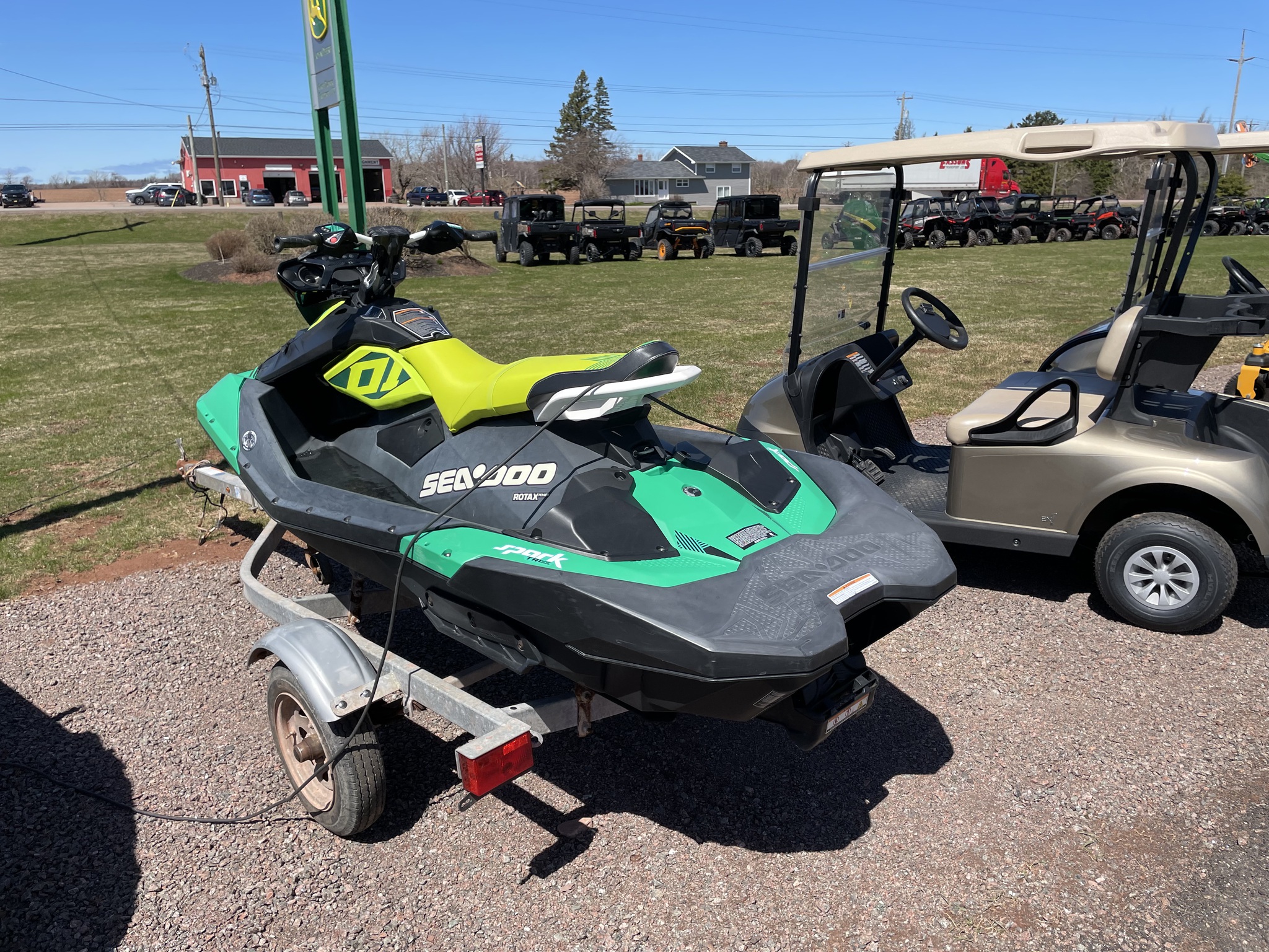 2019 Seadoo Spark 3up 90 TRIXX W/SOUND SYS Image 5