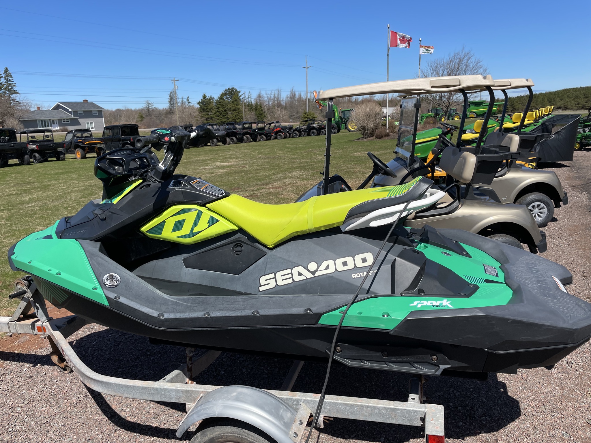 2019 Seadoo Spark 3up 90 TRIXX W/SOUND SYS Image 1