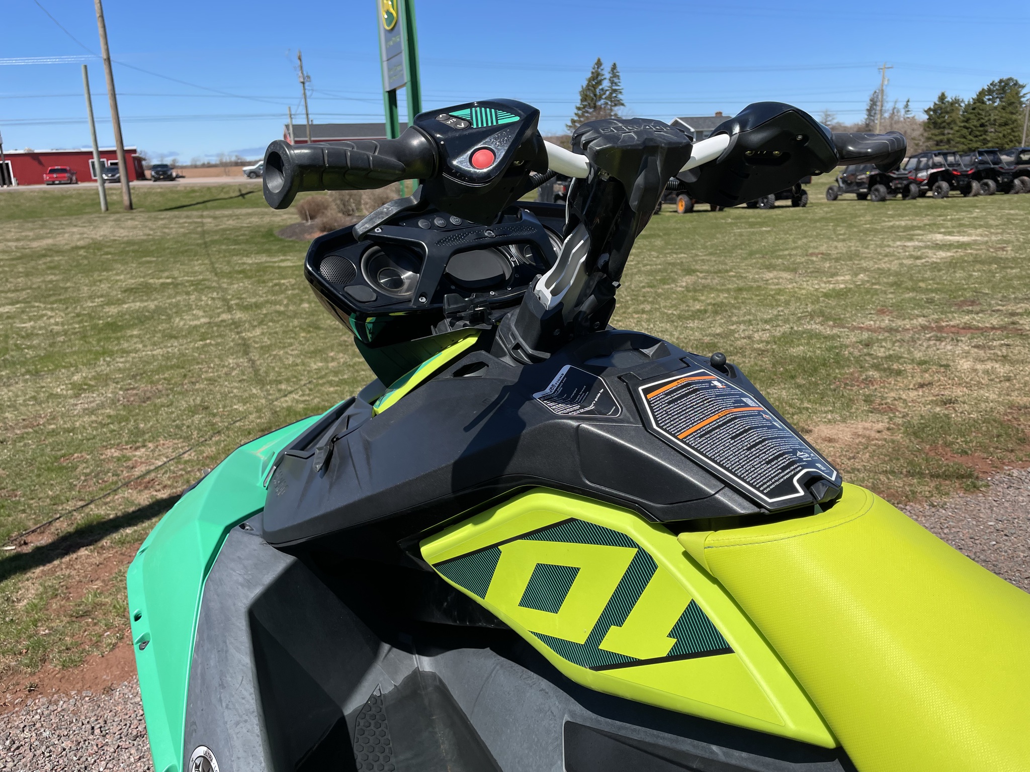 2019 Seadoo Spark 3up 90 TRIXX W/SOUND SYS Image 8
