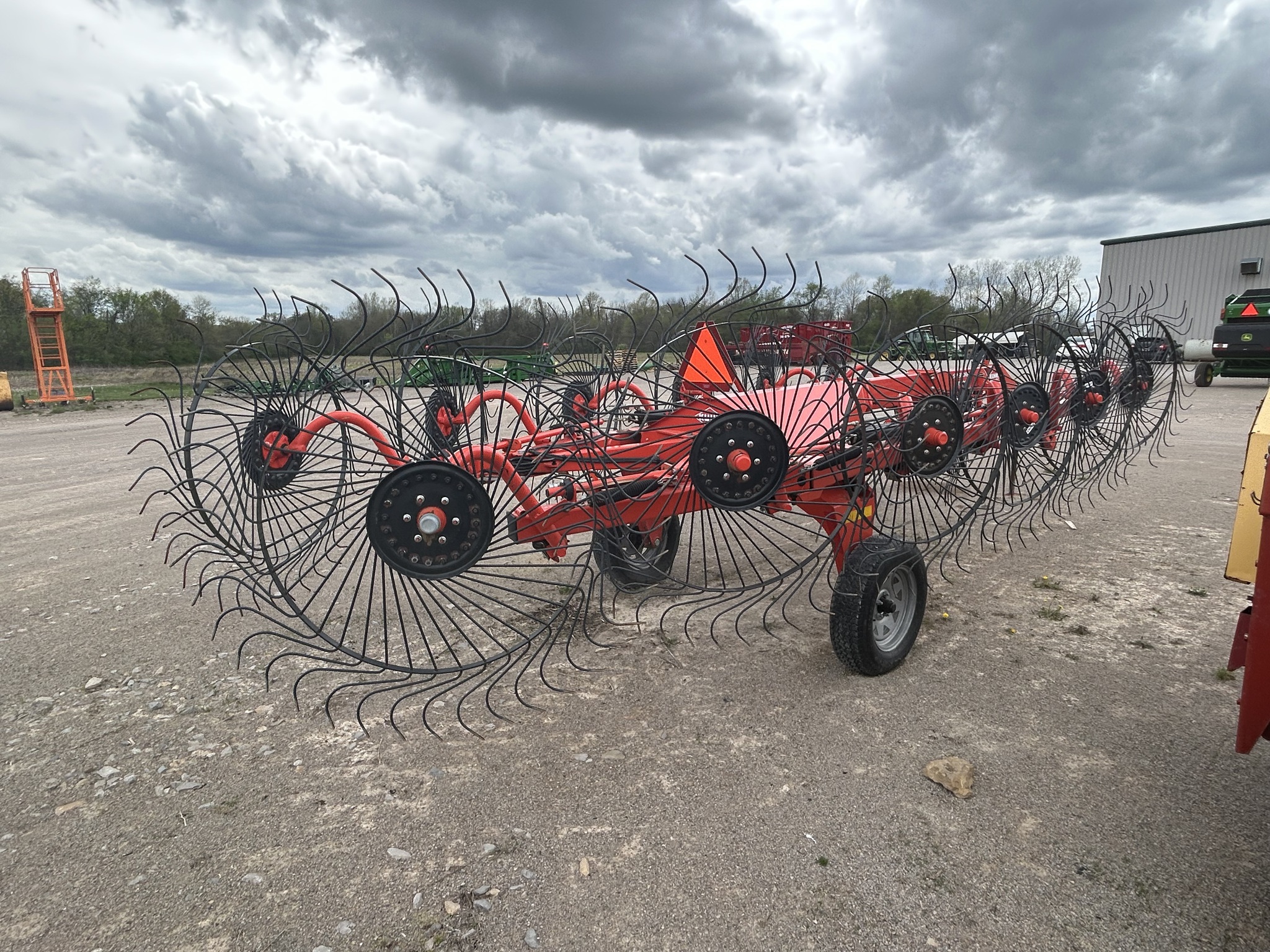 2014 Kuhn SR300 Image 2