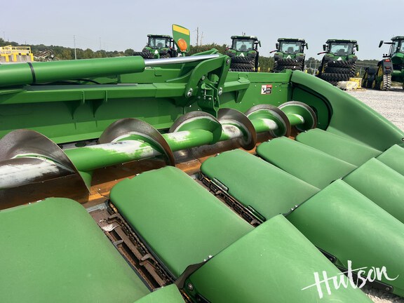Photo of 2016 John Deere 612FC