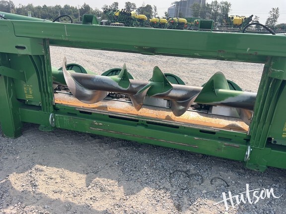 Photo of 2016 John Deere 612FC