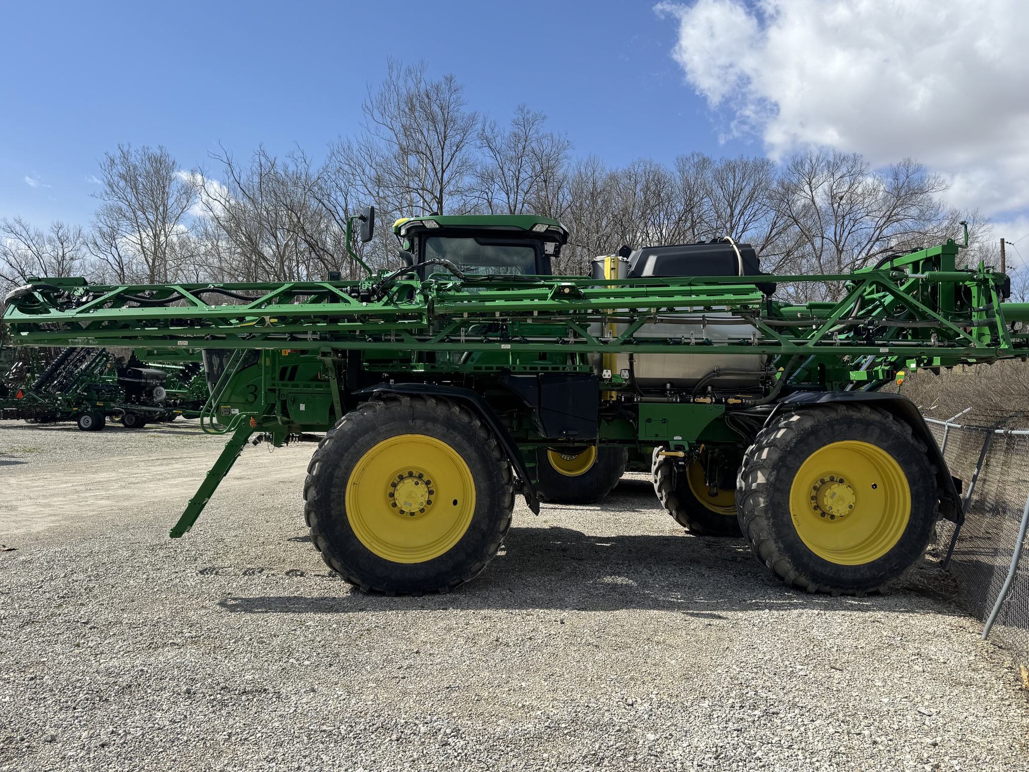 2022 John Deere 612R Image 3