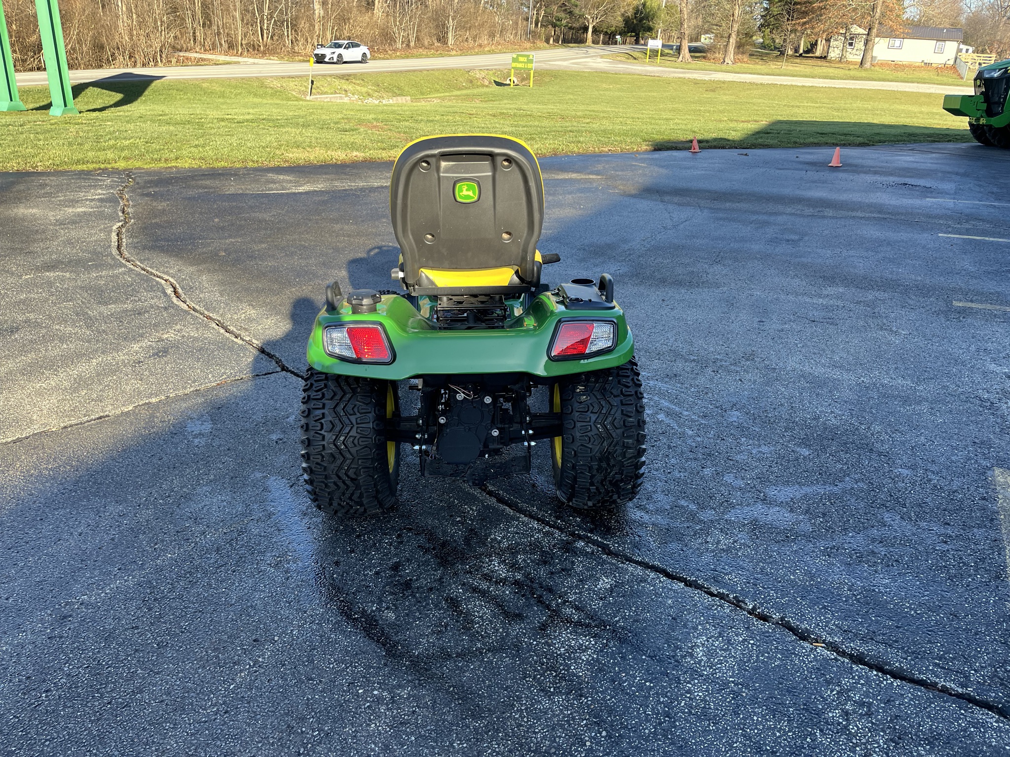 2024 John Deere X738 Image 4