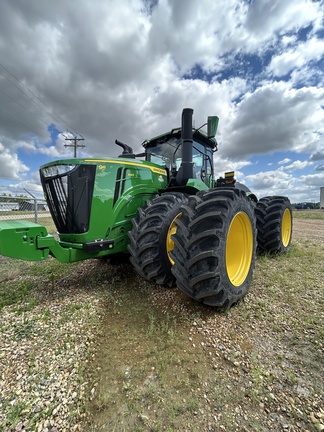 Used 2024 John Deere 9R 640 Articulated 4WD Tractors at Horizon Ag & Turf in Falher, AB - Photo2