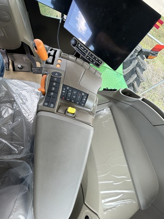 Used 2024 John Deere 9R 640 Articulated 4WD Tractors at Horizon Ag & Turf in Falher, AB - Photo8