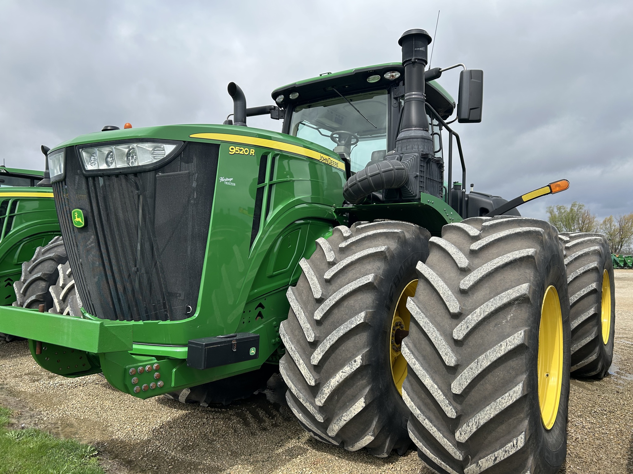  2019 John Deere 9520R at Heritage Tractor in Dixon, IL