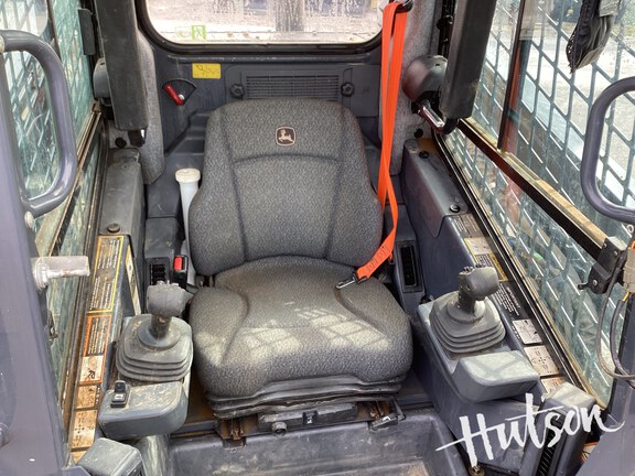 Photo of 2022 John Deere 331G