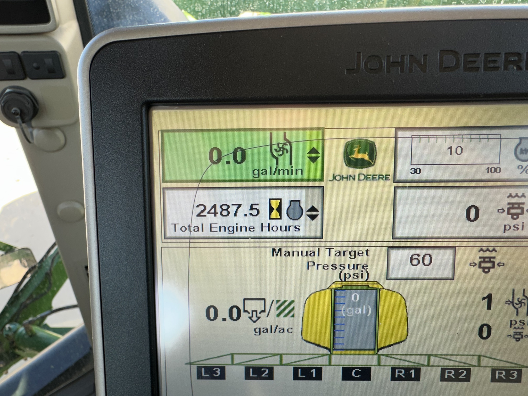 2016 John Deere R4038 Image 12