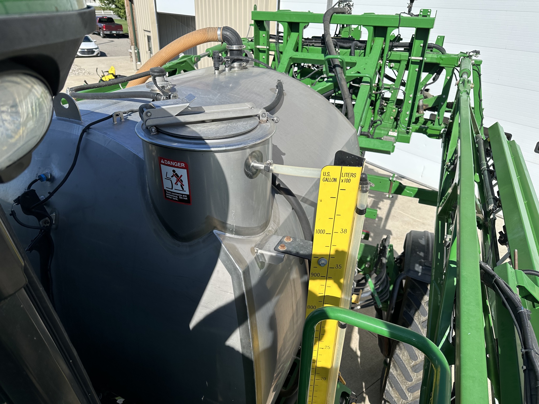 2016 John Deere R4038 Image 14