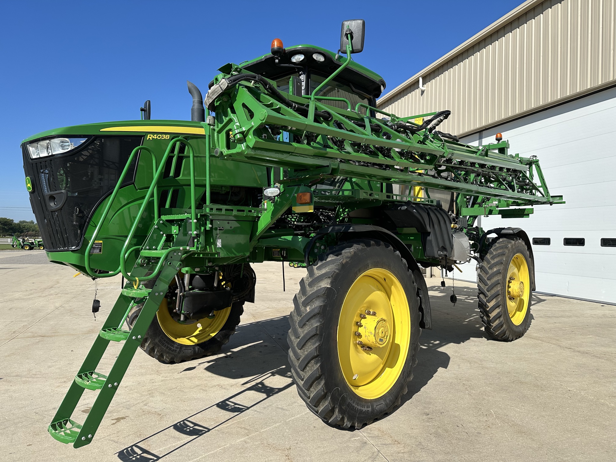 2016 John Deere R4038 Image 20