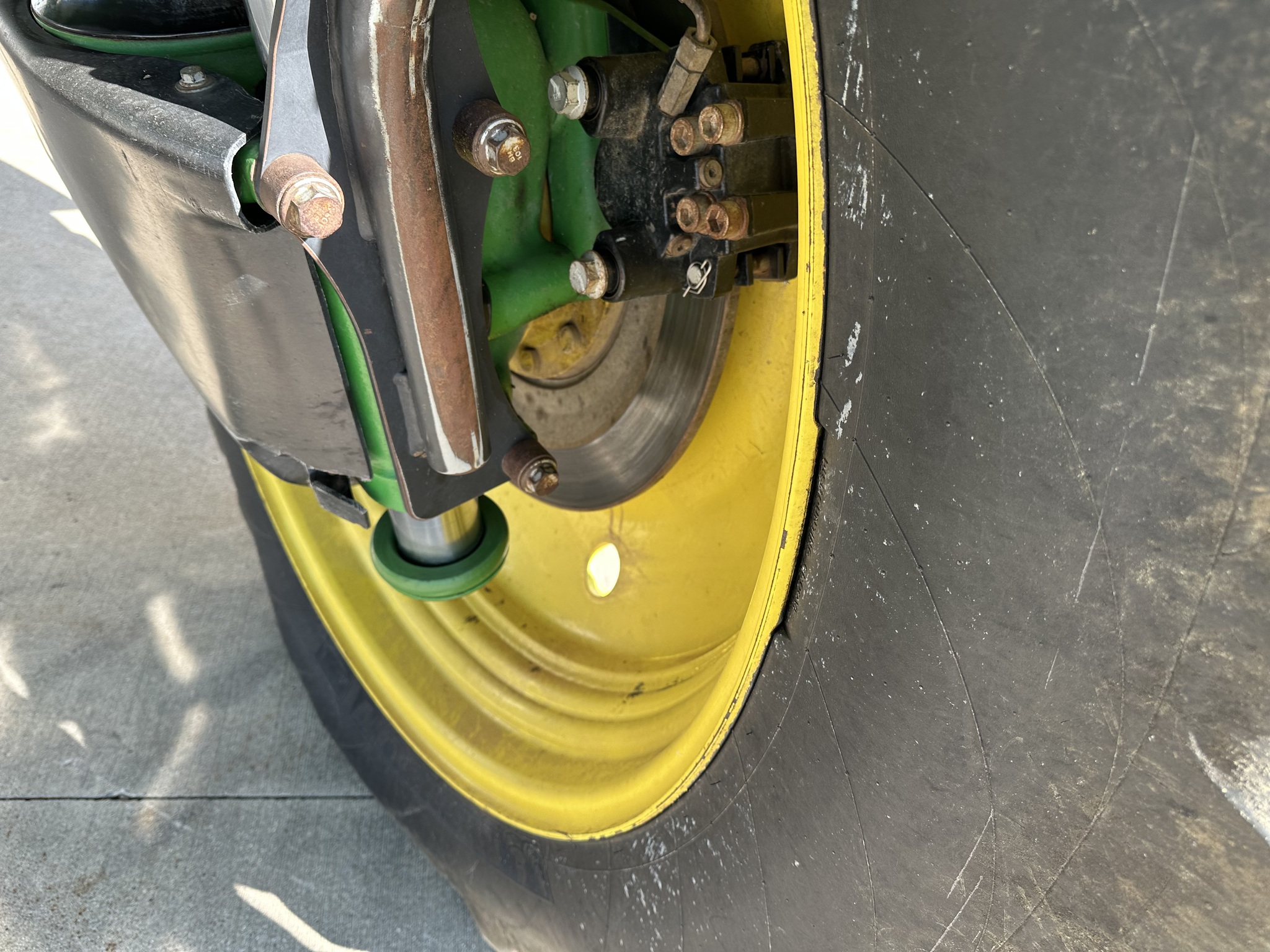 2016 John Deere R4038 Image 22
