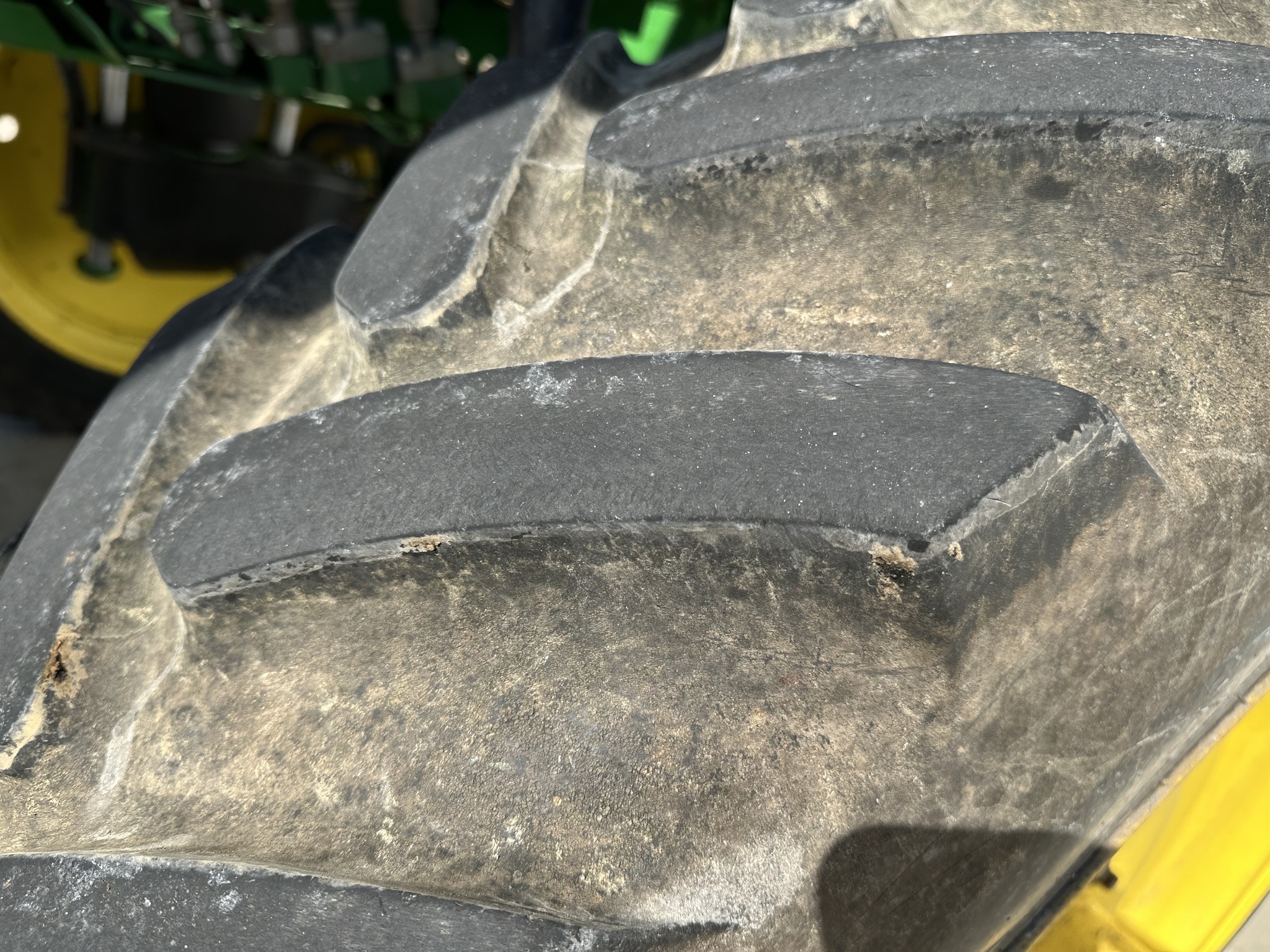 2016 John Deere R4038 Image 36