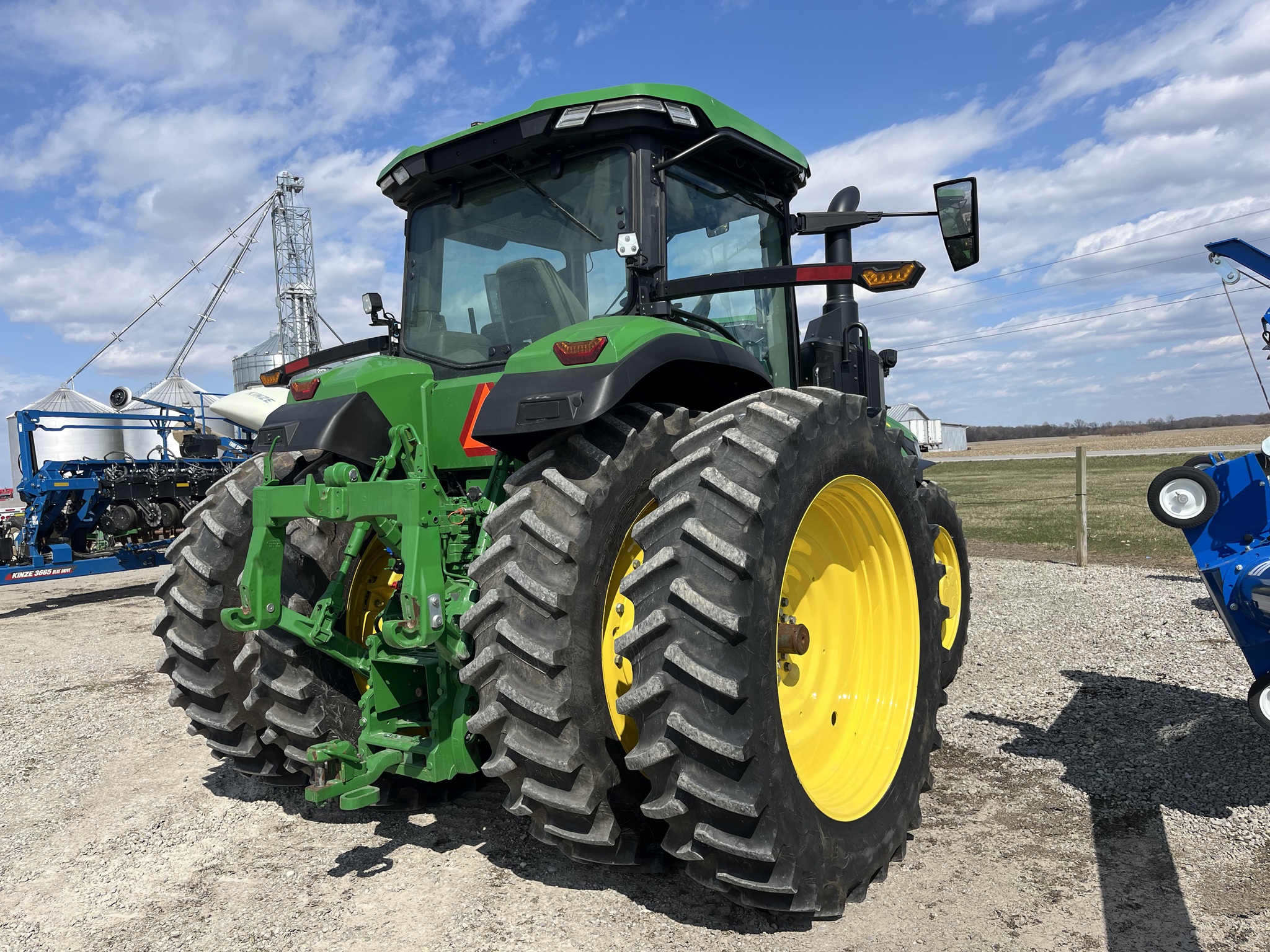 2023 John Deere 8R 280 Image 5