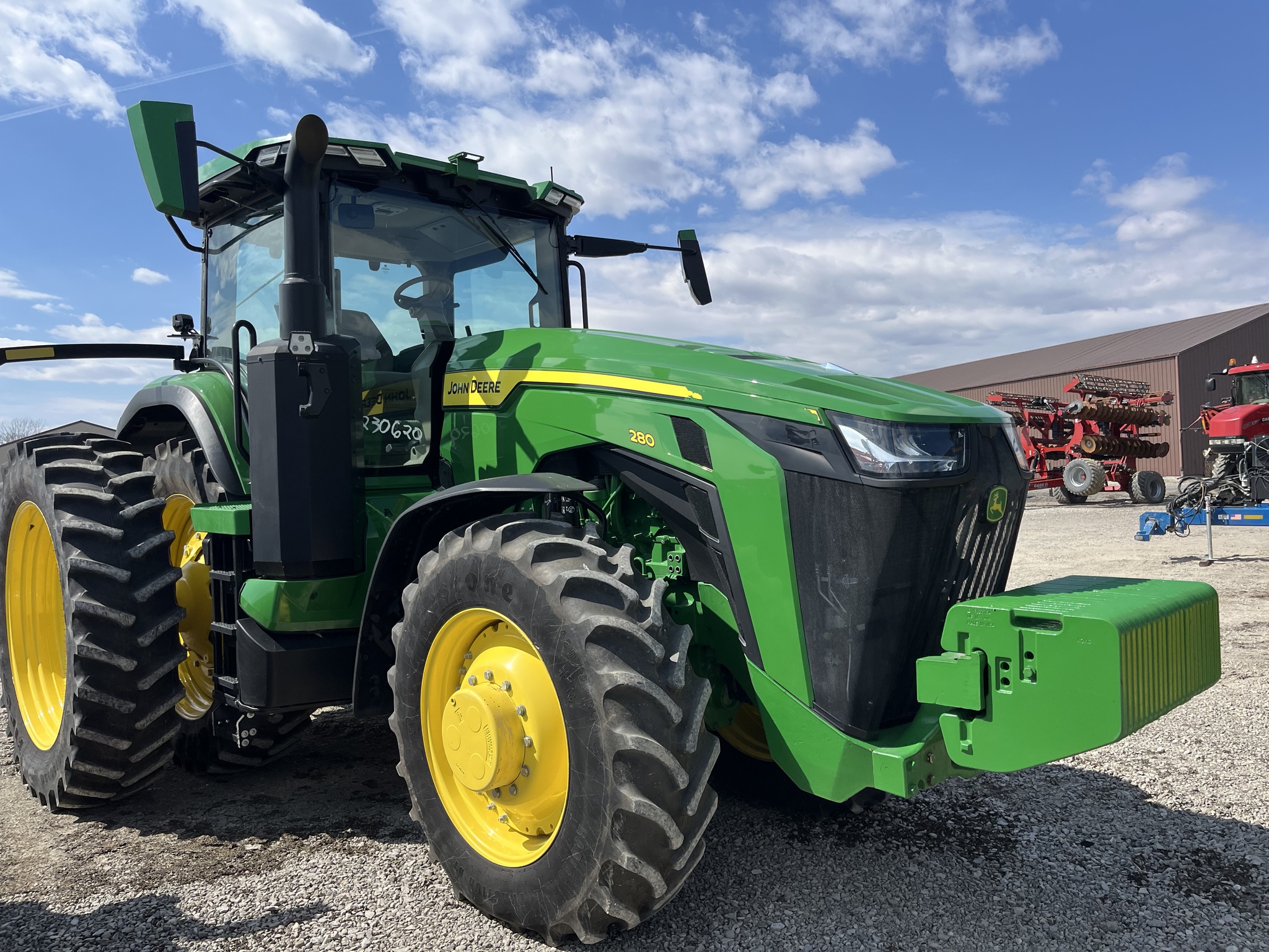 2023 John Deere 8R 280 Image 2