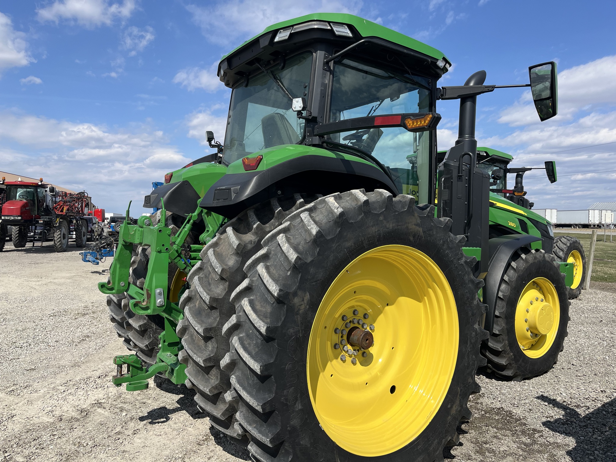 2023 John Deere 8R 280 Image 3