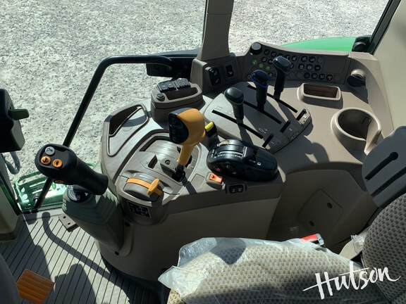 Photo of 2024 John Deere 6175M