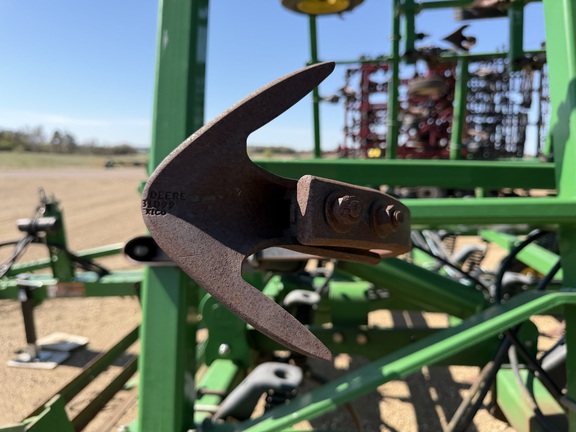 2011 John Deere 2210 - Photo14