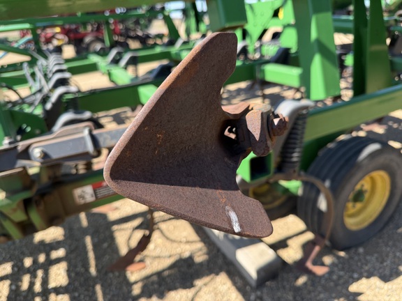 2011 John Deere 2210 - Photo15