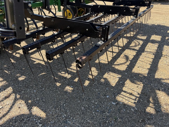 2011 John Deere 2210 - Photo22