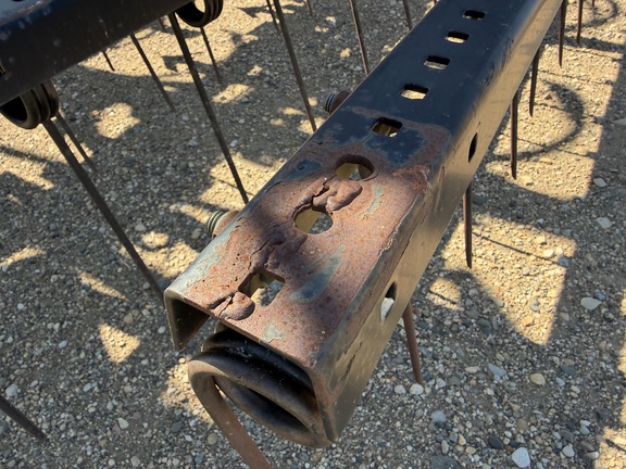 2011 John Deere 2210 - Photo24