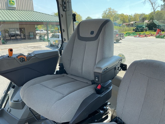 2023 John Deere 8R 370 Photo 7