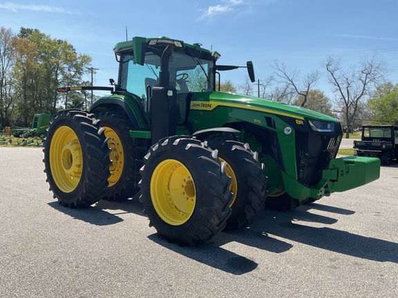 2023 John Deere 8R 370 Photo 8
