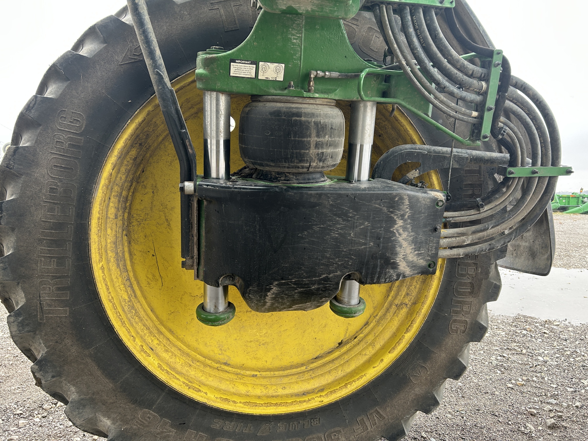  2022 John Deere 410R at Heritage Tractor in Carthage, IL
