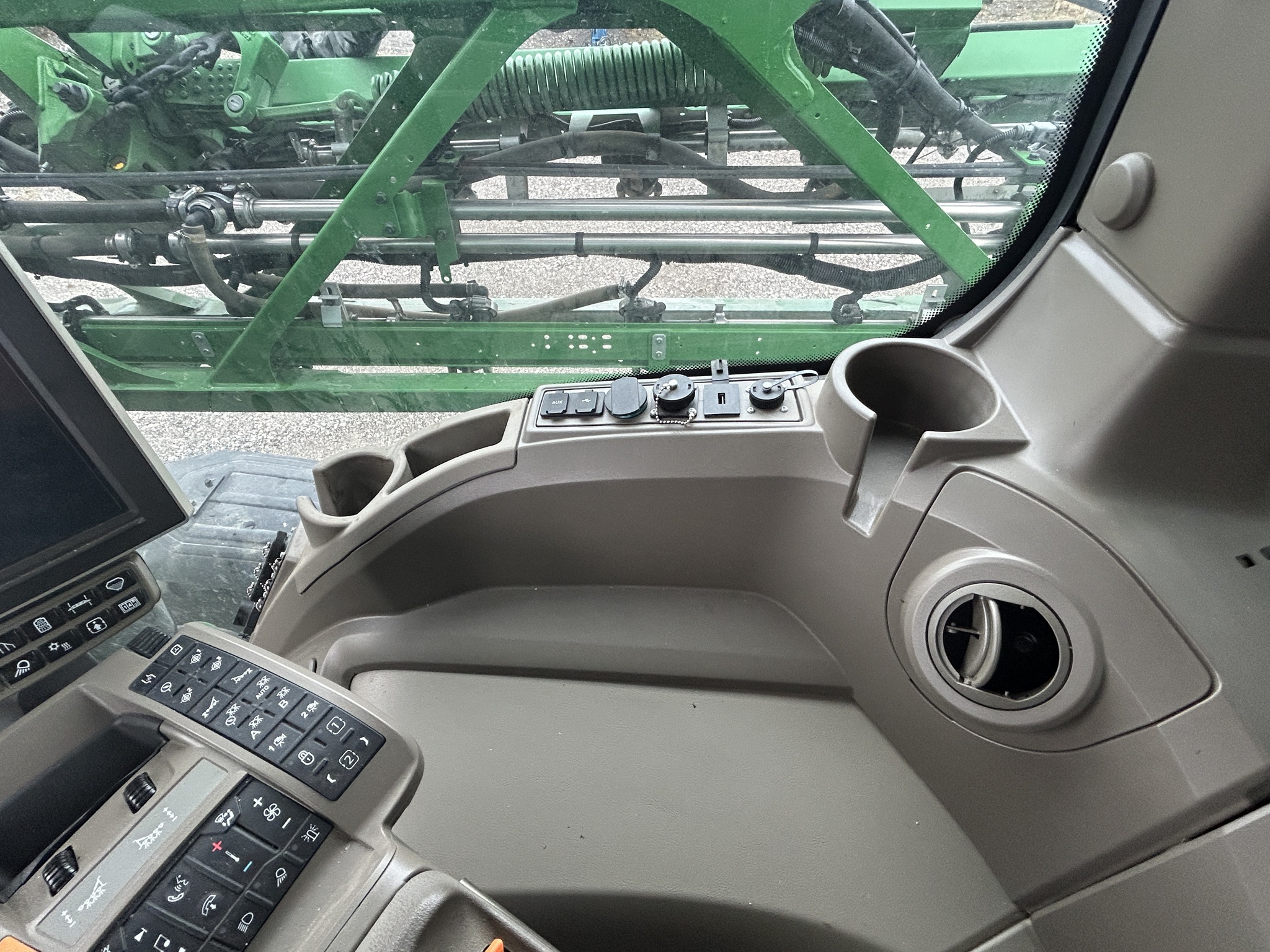  2022 John Deere 410R at Heritage Tractor in Carthage, IL