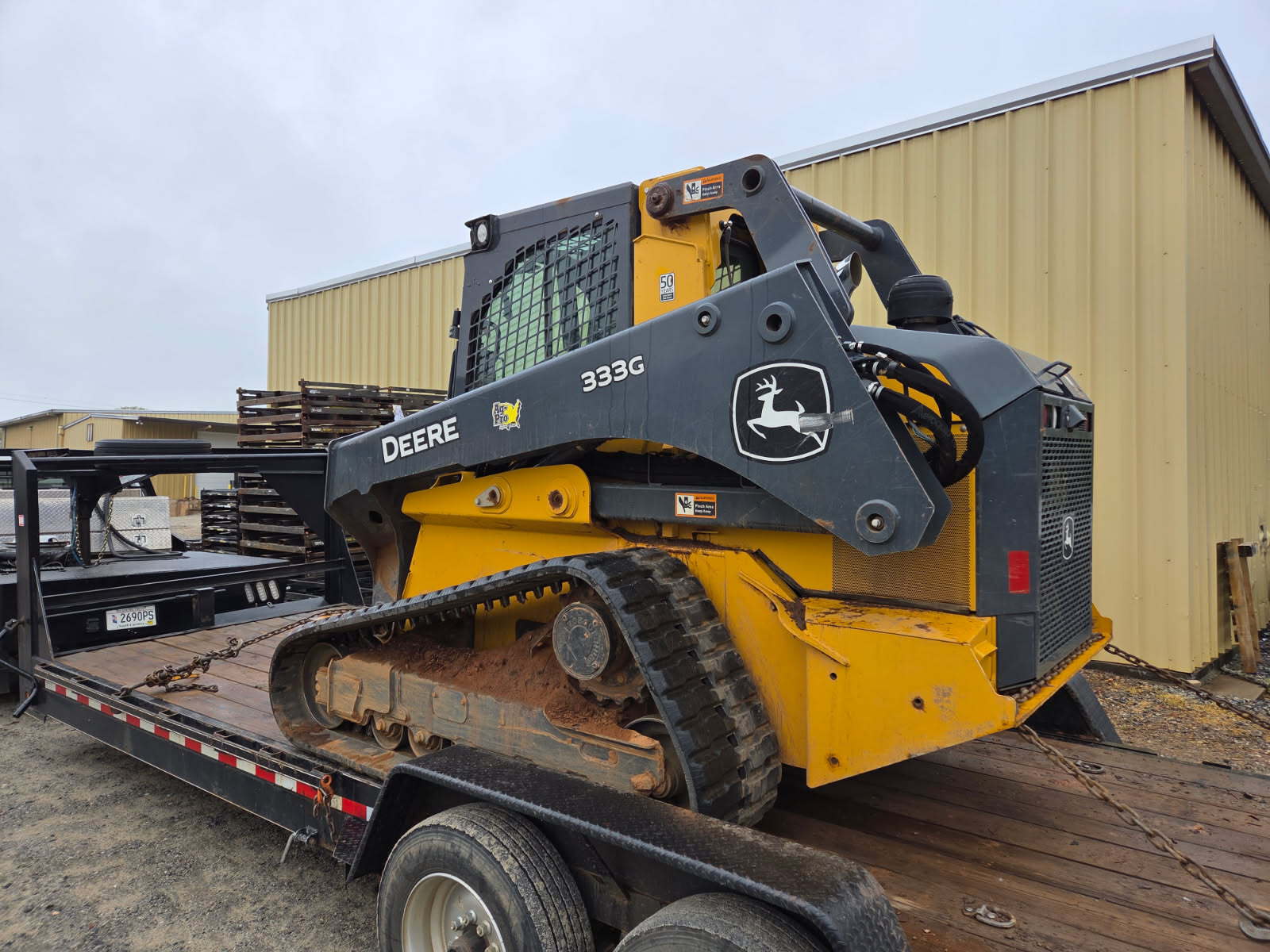2020 John Deere 333G Image 2