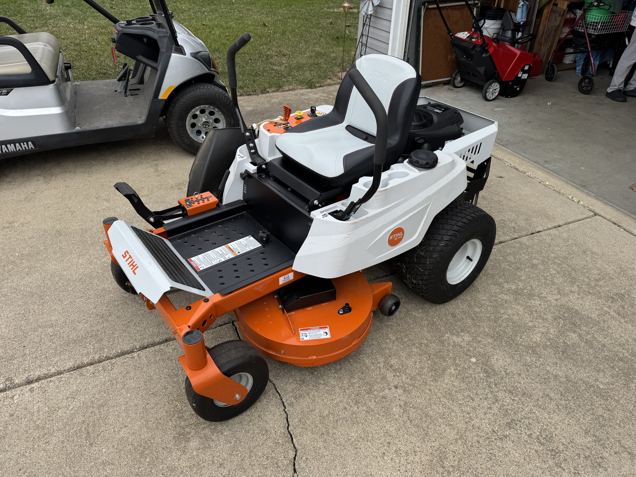  2024 STIHL RZ 142.0 at Heritage Tractor in Dixon, IL