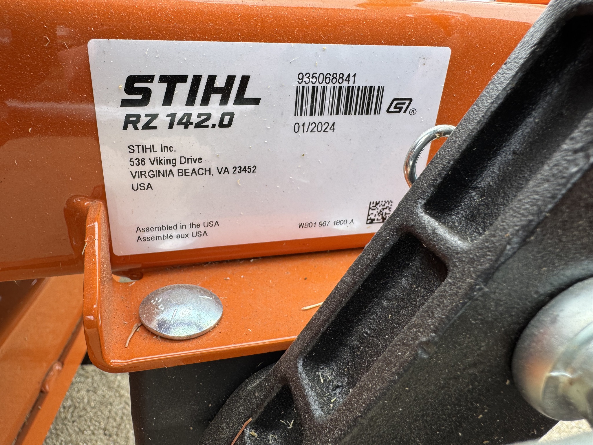  2024 STIHL RZ 142.0 at Heritage Tractor in Dixon, IL